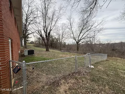 Exterior - 617 E Barton Ridge Road Greeneville Tn 37745, Greeneville, TN 37745 photo 6 of 6