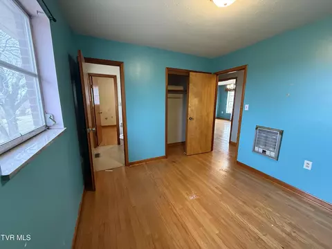 Bedroom - 617 E Barton Ridge Road Greeneville Tn 37745, Greeneville, TN 37745 photo 4 of 6