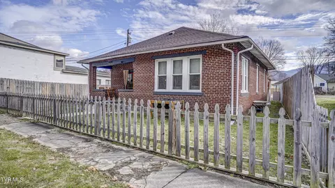 Exterior - 524 Carolina Avenue Erwin Tn 37650, Erwin, TN 37650 photo 2 of 5