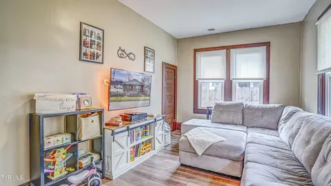 Living - 524 Carolina Avenue Erwin Tn 37650, Erwin, TN 37650 photo 3 of 3