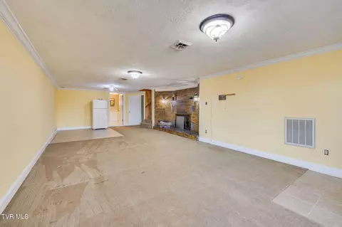 Living - 124 Echo Ridge Road Erwin Tn 37650, Erwin, TN 37650 photo 7 of 8