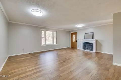 Living - 124 Echo Ridge Road Erwin Tn 37650, Erwin, TN 37650 photo 1 of 8