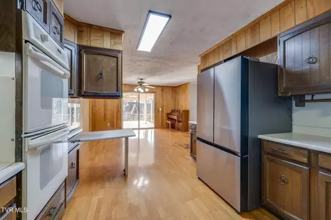 Kitchen - 124 Echo Ridge Road Erwin Tn 37650, Erwin, TN 37650 photo 1 of 3