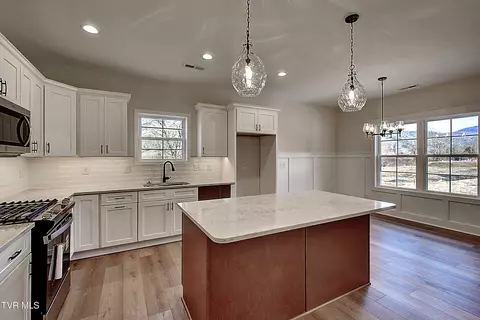 Kitchen - 1209 Brown Road Erwin Tn 37650, Erwin, TN 37650 photo 1 of 3