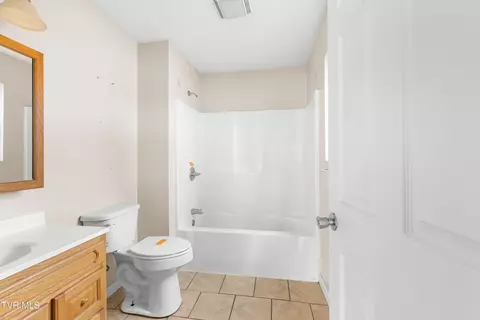 Bath - 1423 Guinn Road Talbott Tn 37877, Talbott, TN 37877 photo 1 of 1