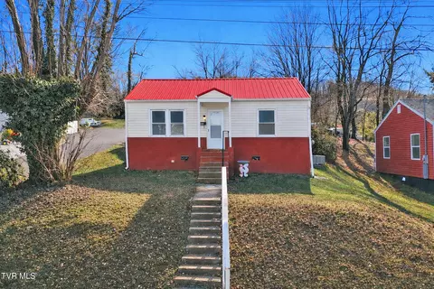 2226 Bay Street Bristol Tn 37620, Bristol, TN 37620
