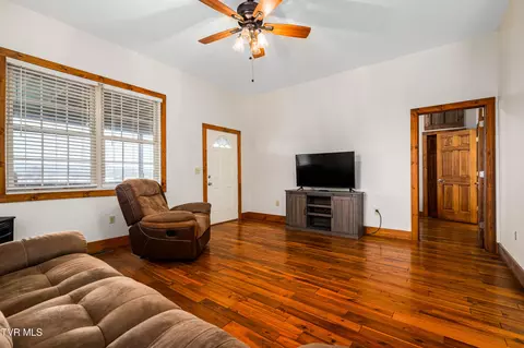36091 Glove Drive Glade Spring Va 24340, Glade Spring, VA 24340 photo 27