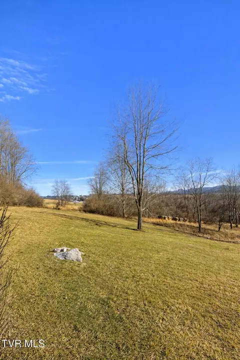 36091 Glove Drive Glade Spring Va 24340, Glade Spring, VA 24340 photo 17