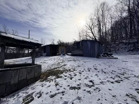 Exterior - 8187 Duncan Gap Road Wise Va 24293, Wise, VA 24293 photo 7 of 9