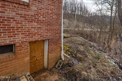 1253 Highway 321 Hampton Tn 37658, Hampton, TN 37658 photo 17