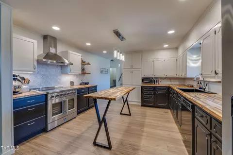 Kitchen - 204 Luttrell Street Erwin Tn 37650, Erwin, TN 37650 photo 3 of 3
