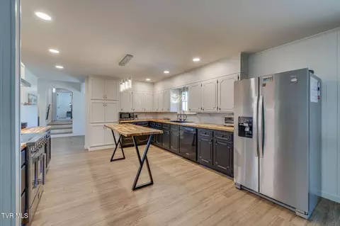 Kitchen - 204 Luttrell Street Erwin Tn 37650, Erwin, TN 37650 photo 2 of 3
