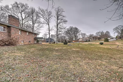 Exterior - 741 Gray Sta-sul Springs Road Gray Tn 37615, Gray, TN 37615 photo 3 of 4