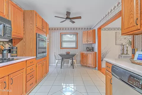 288 Robin Circle Bristol Va 24201, Bristol, VA 24201 photo 13