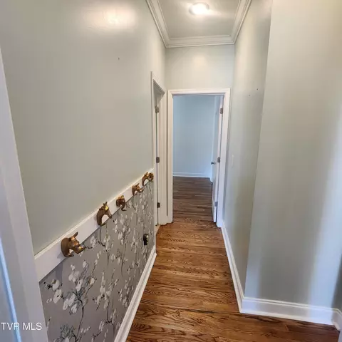 Entry Way - 194 Sunset Meadows Court Gray Tn 37615, Gray, TN 37615 photo 2 of 3