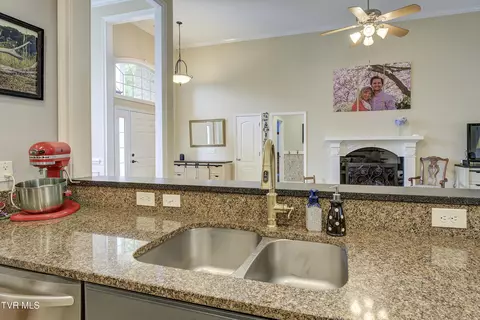 Kitchen - 194 Sunset Meadows Court Gray Tn 37615, Gray, TN 37615 photo 6 of 6