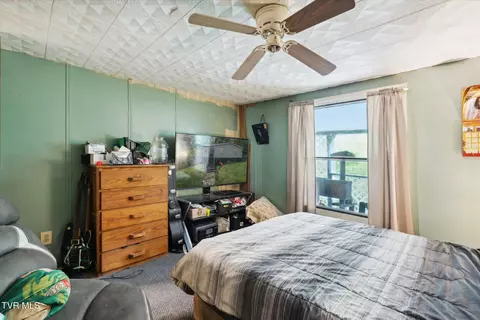 Bedroom - 102 Tolley Lane Erwin Tn 37650, Erwin, TN 37650 photo 2 of 6