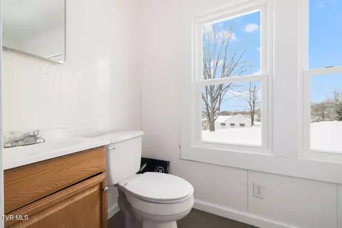 Bath - 457 E Bernard Avenue Greeneville Tn 37745, Greeneville, TN 37745 photo 1 of 2