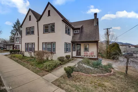 213 W Sullivan Street Kingsport Tn 37660, Kingsport, TN 37660