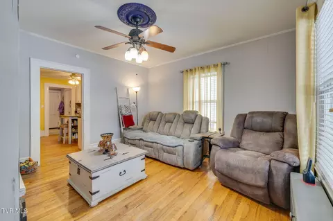 Living - 222 2nd Street Erwin Tn 37650, Erwin, TN 37650 photo 2 of 4