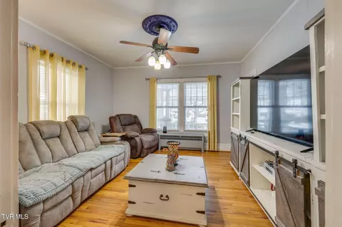 Living - 222 2nd Street Erwin Tn 37650, Erwin, TN 37650 photo 4 of 4
