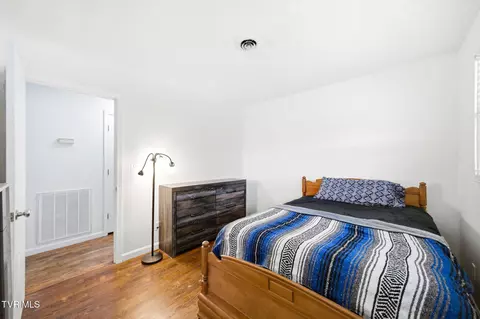Bedroom - 419 N Mohawk Drive Erwin Tn 37650, Erwin, TN 37650 photo 6 of 6