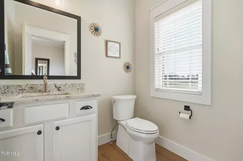 Bath - 301 Painter Road Fall Branch Tn 37656, Fall Branch, TN 37656 photo 4 of 6