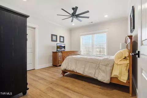 Bedroom - 301 Painter Road Fall Branch Tn 37656, Fall Branch, TN 37656 photo 4 of 7