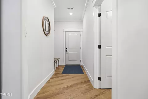 Entry Way - 301 Painter Road Fall Branch Tn 37656, Fall Branch, TN 37656 photo 3 of 6