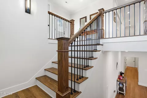 Entry Way - 301 Painter Road Fall Branch Tn 37656, Fall Branch, TN 37656 photo 4 of 6