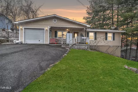 126 Whitehills Road Kingsport Tn 37660, Kingsport, TN 37660