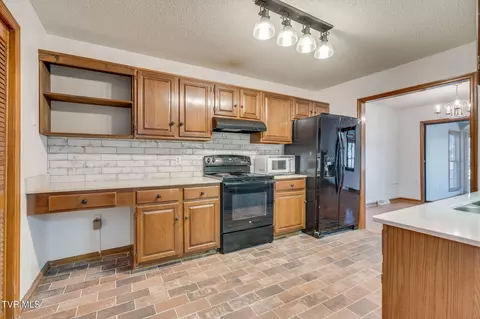 Kitchen - 1175 Pebble Drive 1175 Bristol Va 24201, Bristol, VA 24201 photo 3 of 3