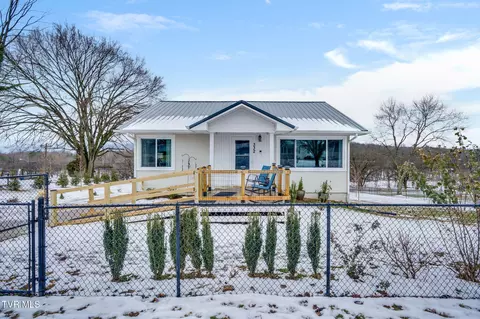 332 Bay Street Mount Carmel Tn 37645, Mount Carmel, TN 37645