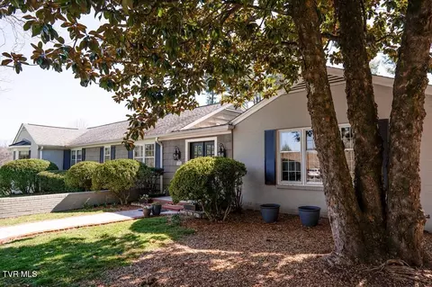 100 Earlway Road Bristol Tn 37620, Bristol, TN 37620