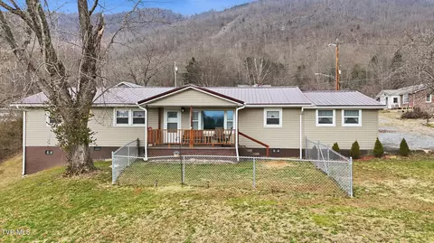 115 E 25th N Street N Big Stone Gap Va 24219, Big Stone Gap, VA 24219