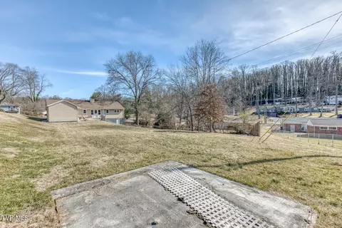 Exterior - 1140 Foxcroft Road Bristol Va 24201, Bristol, VA 24201 photo 8 of 12