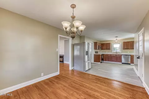 Dining - 1140 Foxcroft Road Bristol Va 24201, Bristol, VA 24201 photo 1 of 1