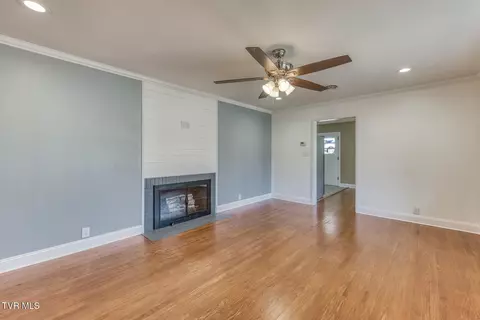 Living - 1140 Foxcroft Road Bristol Va 24201, Bristol, VA 24201 photo 1 of 5