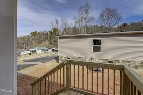 Exterior - 206 Florida Avenue Erwin Tn 37650, Erwin, TN 37650 photo 3 of 4