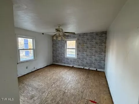 Bedroom - 1169 Valley Drive Bristol Va 24201, Bristol, VA 24201 photo 6 of 10