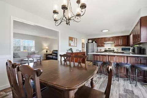 Dining - 233 Mark Drive Gray Tn 37615, Gray, TN 37615 photo 2 of 2