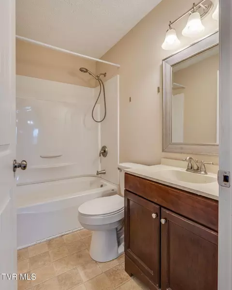 112 Morrow Lane Greeneville Tn 37745, Greeneville, TN 37745 photo 4