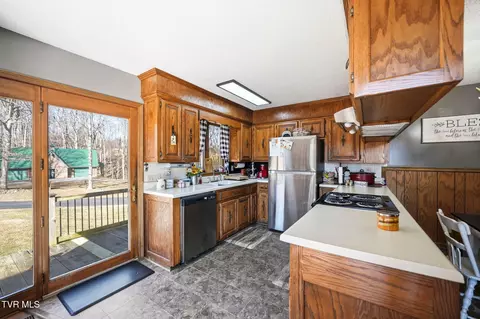 Kitchen - 251 Forbes Street Cedar Bluff Va 24609, Cedar Bluff, VA 24609 photo 3 of 3
