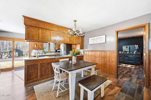 Dining - 251 Forbes Street Cedar Bluff Va 24609, Cedar Bluff, VA 24609 photo 2 of 3