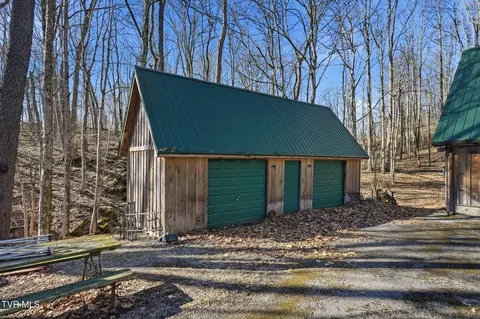 Exterior - 251 Forbes Street Cedar Bluff Va 24609, Cedar Bluff, VA 24609 photo 5 of 8