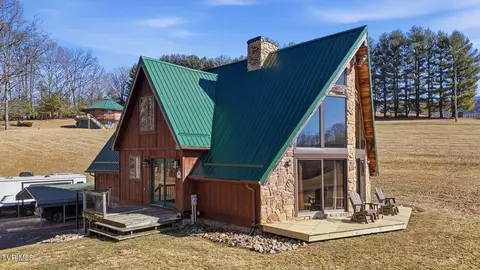 251 Forbes Street Cedar Bluff Va 24609, Cedar Bluff, VA 24609