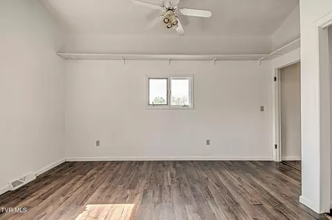 Bedroom - 211 Sunny Hill Court Fall Branch Tn 37656, Fall Branch, TN 37656 photo 7 of 10