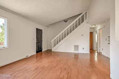 Living - 211 Sunny Hill Court Fall Branch Tn 37656, Fall Branch, TN 37656 photo 5 of 5