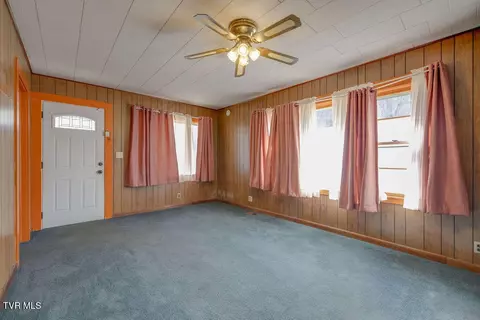Living - 270 Roberts Lane Erwin Tn 37650, Erwin, TN 37650 photo 2 of 5