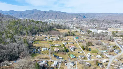 View/Area - 270 Roberts Lane Erwin Tn 37650, Erwin, TN 37650 photo 3 of 8